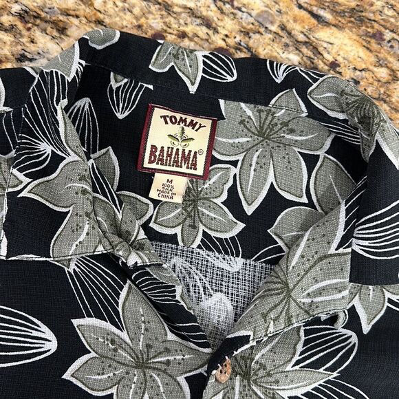 Tommy Bahama Silk Floral Print Short Sleeve Button Down Shirt Size M - Picture 5 of 9